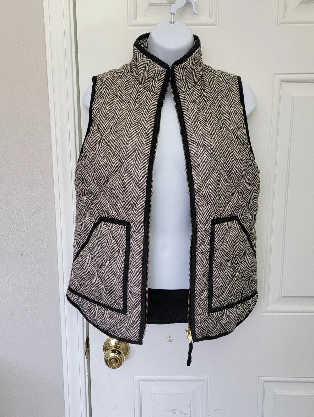J.CREW Women’s Quilted Full Zip Herringbone Vest Black White XS Pockets